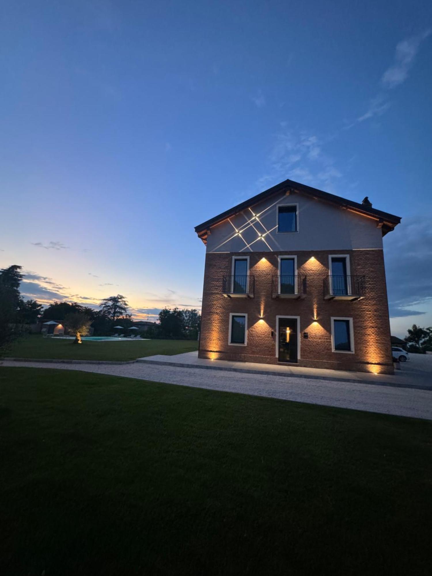 Casale Auriga - Oltrepo' Pavese Bed & Breakfast Codevilla Екстериор снимка